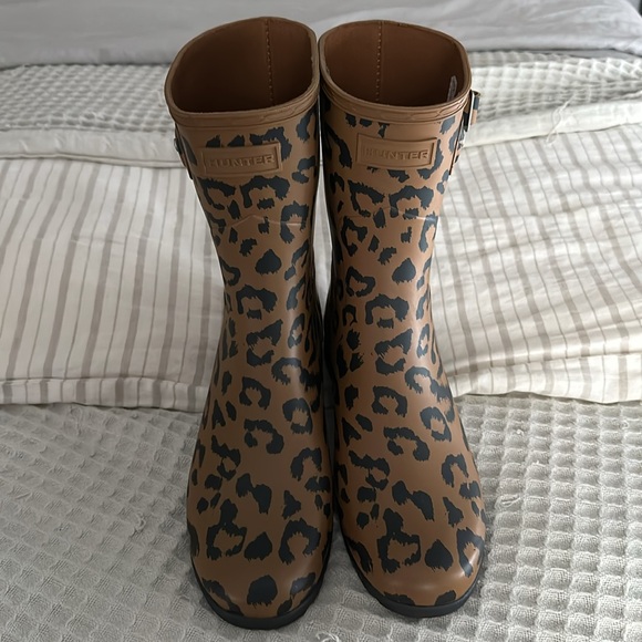 Hunter Original Refined Short Waterproof Rain Boot Leopard - Picture 11 of 12